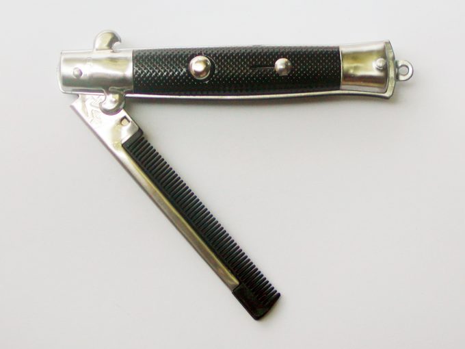 Switchblade Folding Comb